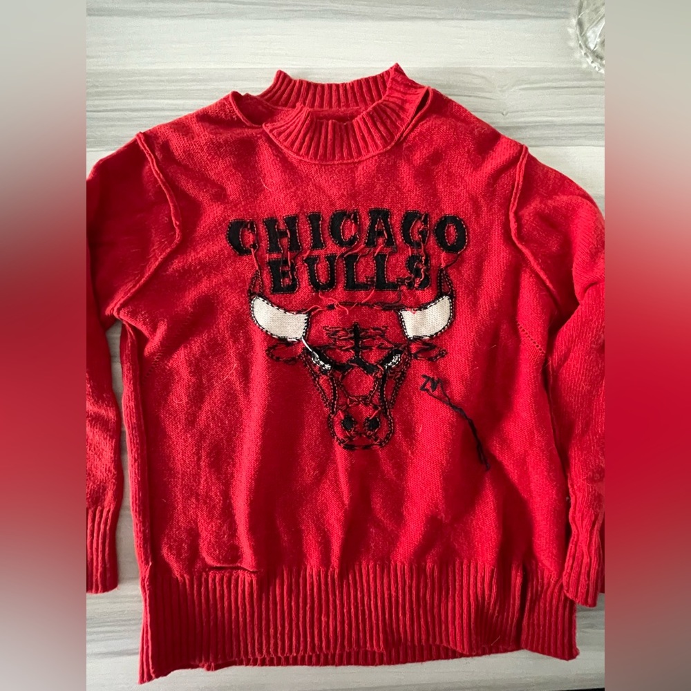 ZADIG & VOLTAIRE Red pullover. Chicago Bulls. Worn once